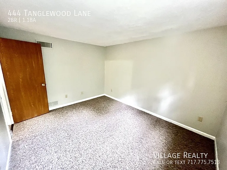 444 Tanglewood Ln — Photo 11