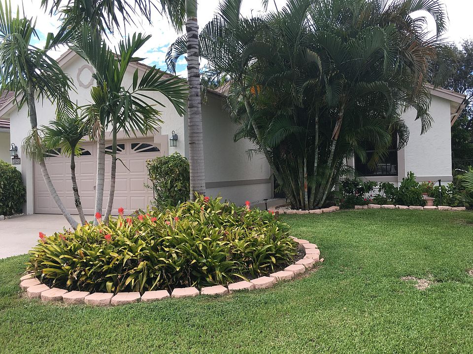1st image of 10050 Lexington Cir N