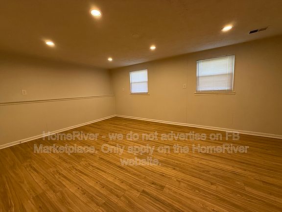 3rd image of 125 N Garfield Rd