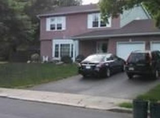 15 Treelawn Ter, Hamilton, NJ 08619