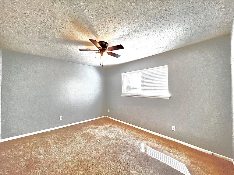 11407 Briar Rose Dr — Photo 29
