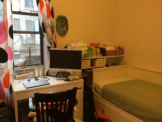 Rented by R New York | media 24