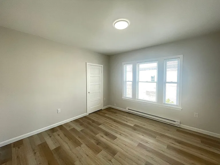 551 Somerville St #3 — Photo 10