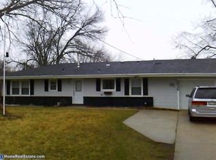 3312 Gott Cir, Lincoln, NE 68524