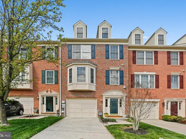 24 Winterberry Ct, Cockeysville, MD 21030