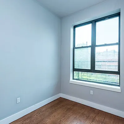 Rented by Nooklyn NYC LLC | media 54