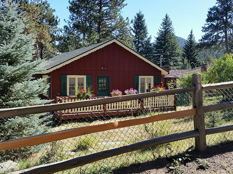 4742 S Cedar Rd — Photo 16