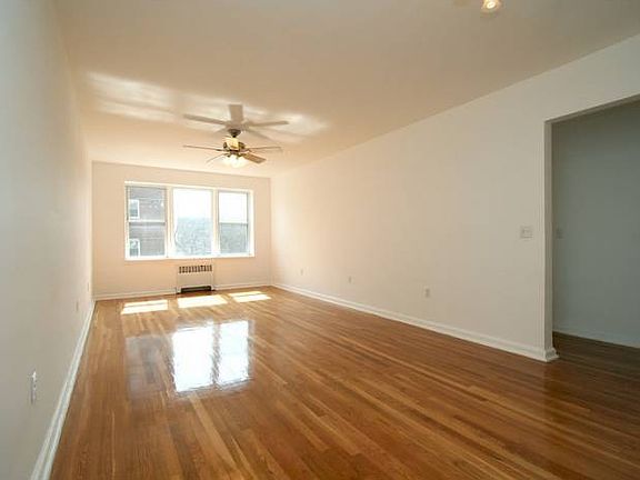 2nd image of 2520 Kennedy Blvd APT 3d