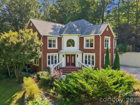6 Kit Ct, Fletcher, NC 28732