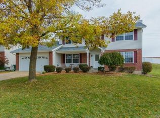 12 Doubletree Ct, Saint Charles, MO 63303
