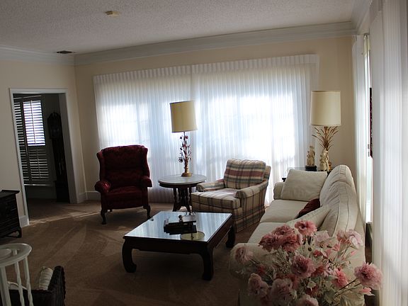 5th image of 2818 Chaparral Dr