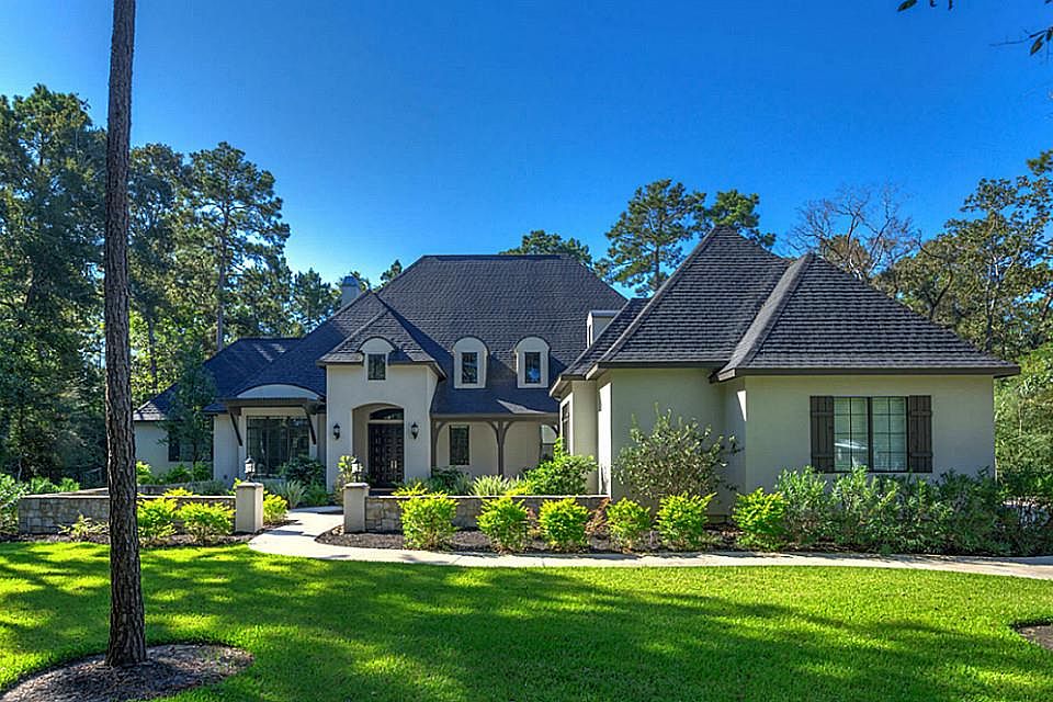 1st image of 10018 Clubhouse Cir