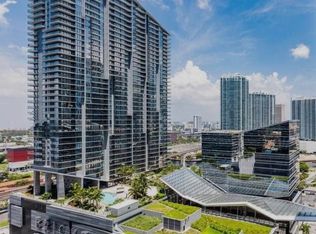 68 SE 6th St #1403, Miami, FL 33130