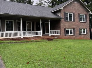 532 Villa Dr SW, Lilburn, GA 30047