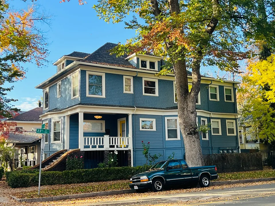 2231 I St #3