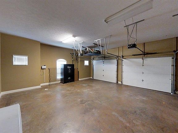 5th image of 240 Chapel Creek Dr #O