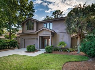 11 Fern Ct, Hilton Head Island, SC 29928