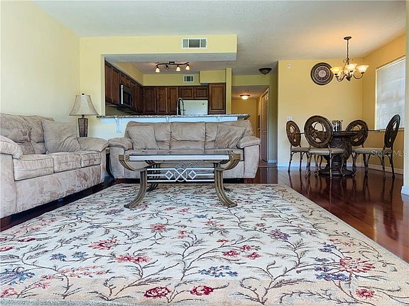 4th image of 13905 Fairway Island Dr APT 1011