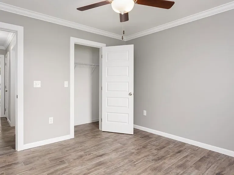 217 Skyview Cir — Photo 10