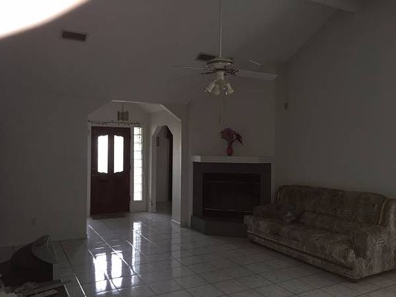 3rd image of 5523 Timber Trace St