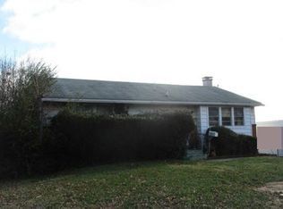 2210 Alister Dr, Wilmington, DE 19808