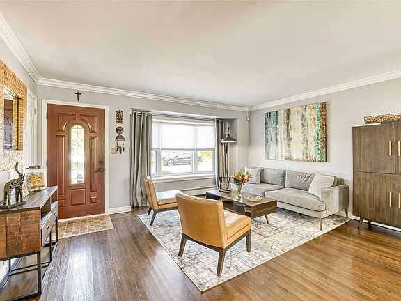 3rd image of 495 Grenadon Ln