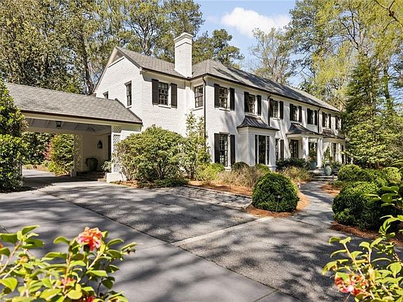 3rd image of 3540 Tuxedo Rd NW