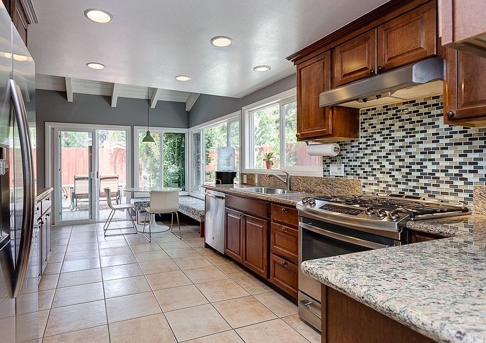 1st image of 3141 N Saddleback Ct