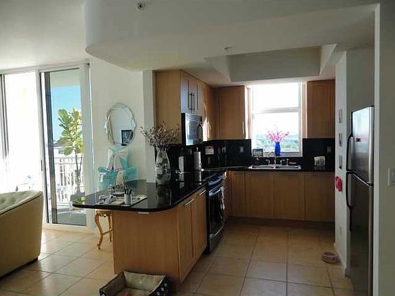 5th image of 511 SE 5th Ave APT 1005