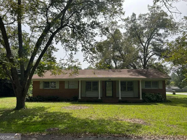 2612 Hank Bostick Dr, Tifton, GA 31793