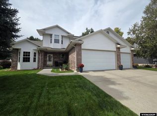 1714 Miracle Dr, Casper, WY 82609