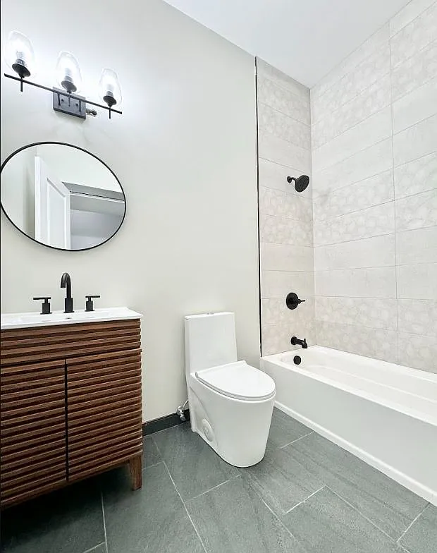 2 bed, $1,950 — Photo 1
