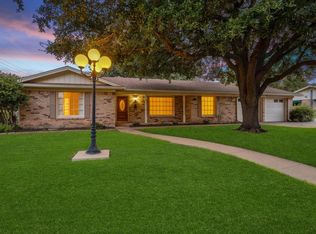 3909 Emerald Oaks Dr, Fort Worth, TX 76117