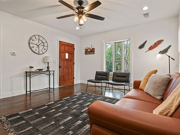 4th image of 80 Vaughn Dr