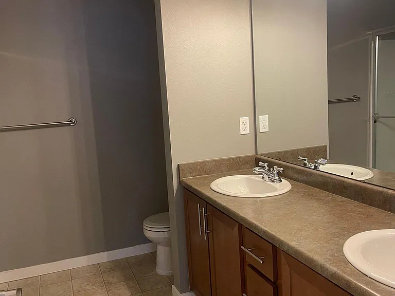 1900 Weaver Rd #H205 — Photo 19