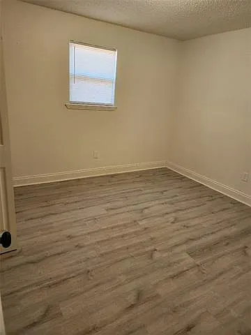 3 bed, 2.5 bath, 1200 sqft, $1,600 — Photo 2