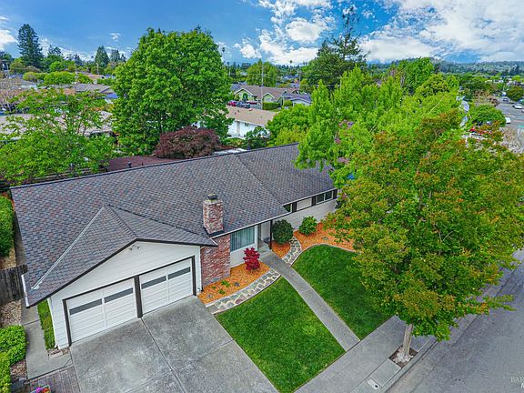 5th image of 1819 Woodward Drive
