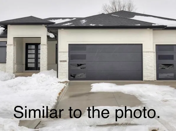 18043 Townsend Dr, Clive, IA 50325