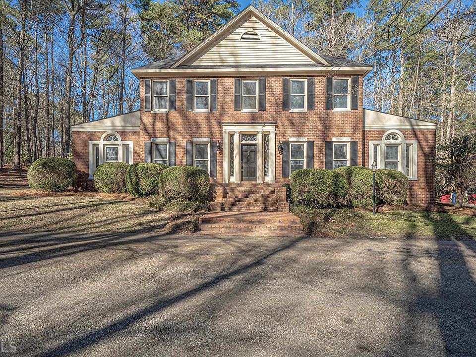 1st image of 216 Creekwood Ct