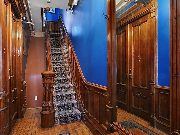 2nd image of 204 W 123rd St