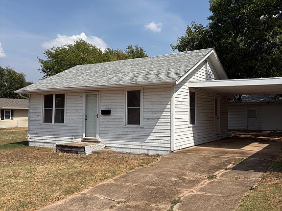2nd image of 803 S 2nd St