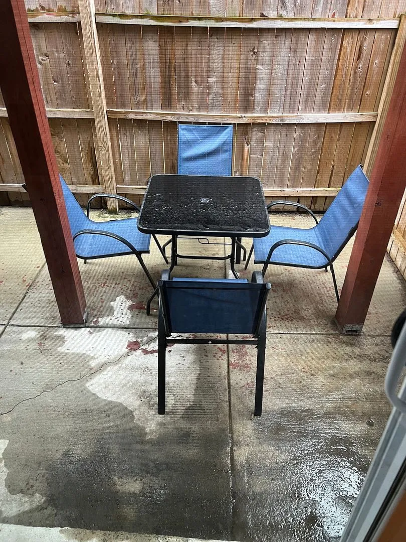 Spacious 3BR Townhome in South Philadelphia — Photo 1