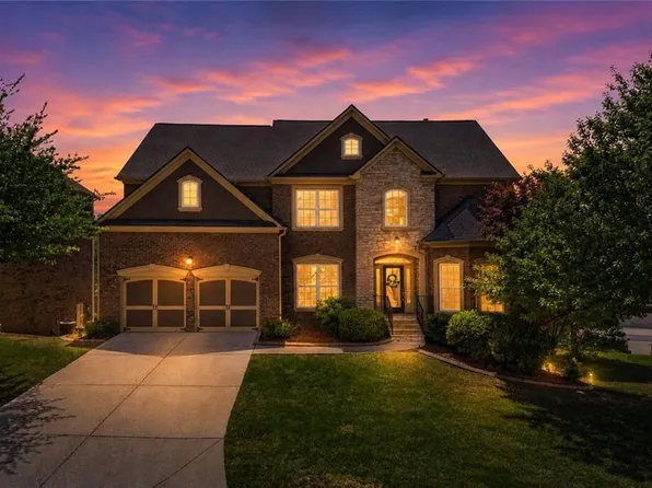 5025 Shelbourne Dr, Cumming, GA 30041