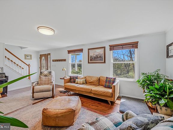 5th image of 173 Ridgeview Dr