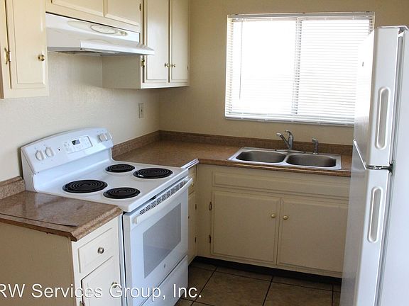 3rd image of 1830 Orange St APT 5