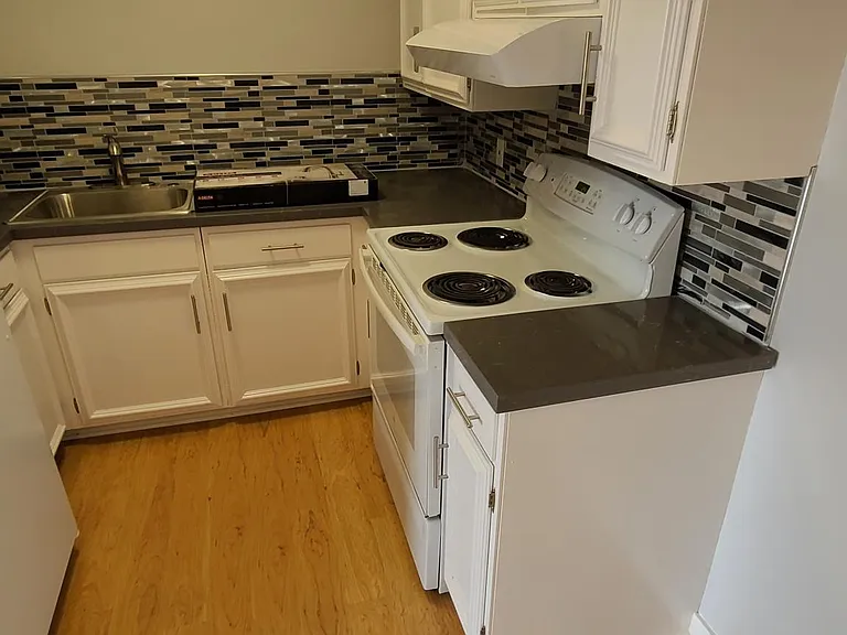 74 Crestline Dr #1 — Photo 11