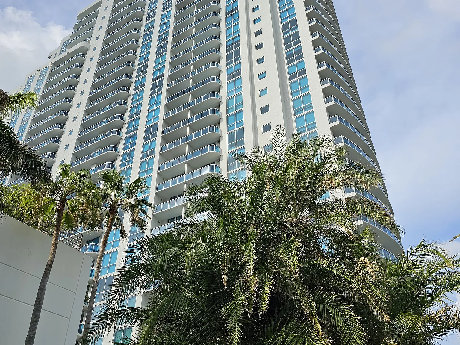 1 bed, 836 sqft, $2,800 — Photo 1