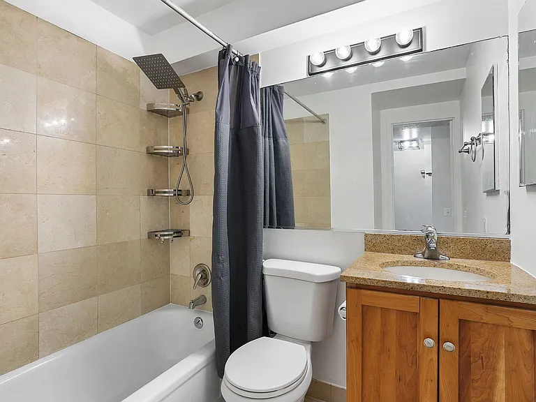 4343 N Clarendon Ave #911 — Photo 16