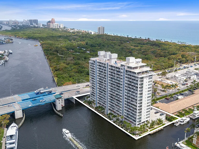 2800 E Sunrise Blvd #19D — Photo 6