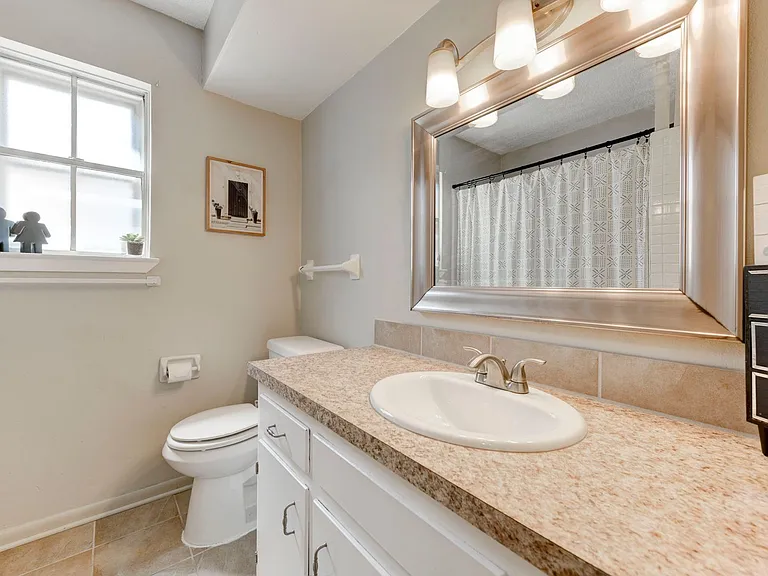 303 Manning Dr — Photo 11
